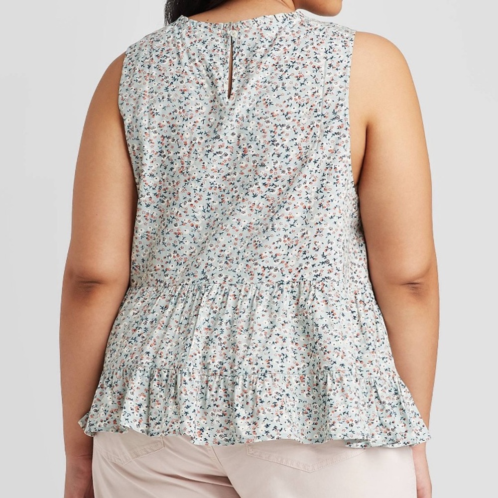 SOLD! Universal Thread ruffled peplum sleeveless top - Picture 2 of 5